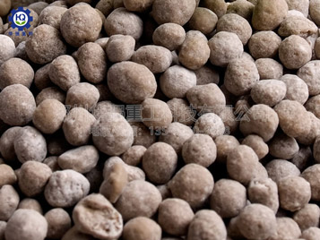 新型有機肥造粒機顆粒